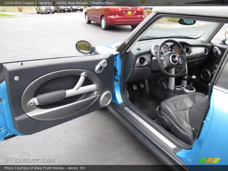 Electric Blue Metallic / Panther Black 2004 Mini Cooper S Hardtop
