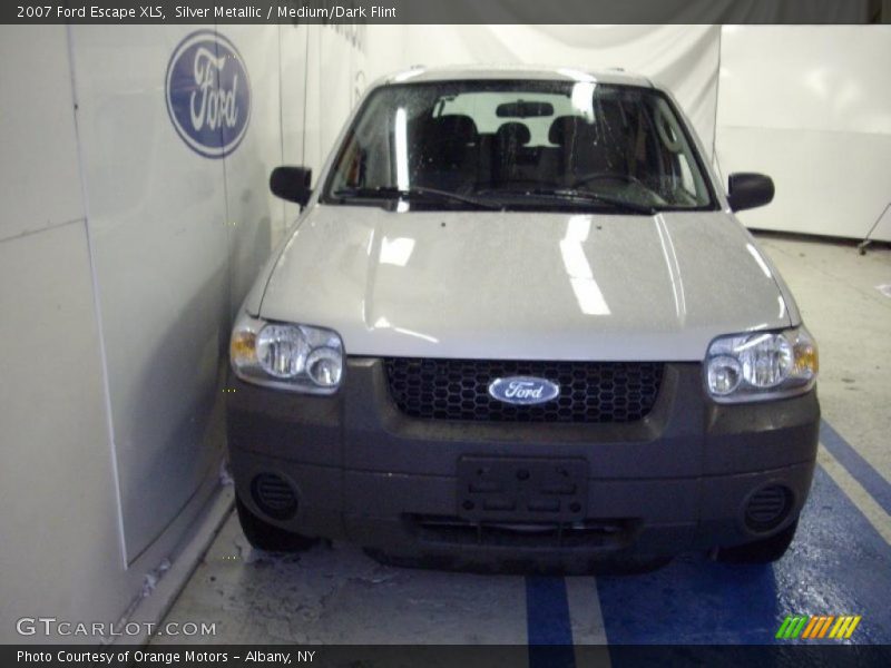 Silver Metallic / Medium/Dark Flint 2007 Ford Escape XLS
