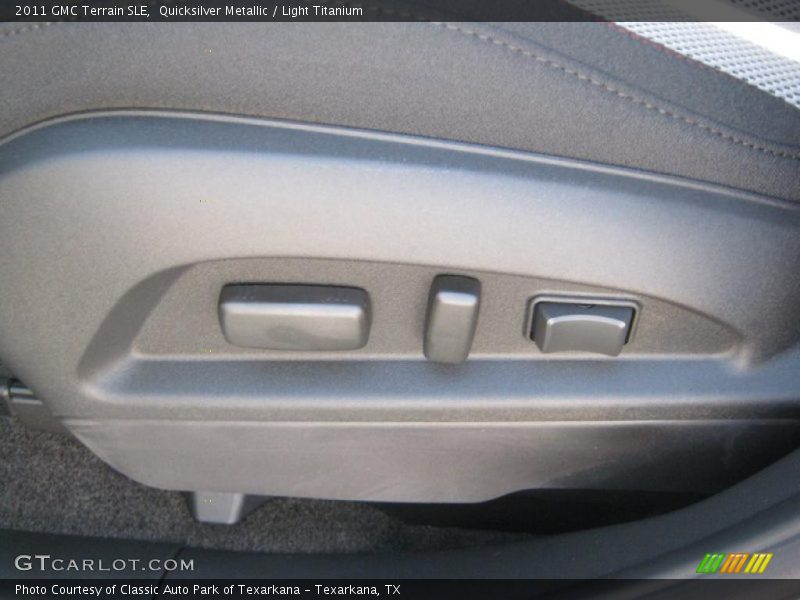 Quicksilver Metallic / Light Titanium 2011 GMC Terrain SLE