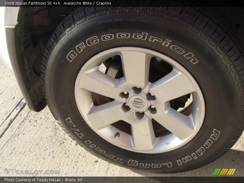 Avalanche White / Graphite 2008 Nissan Pathfinder SE 4x4