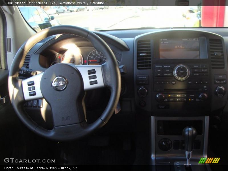 Avalanche White / Graphite 2008 Nissan Pathfinder SE 4x4