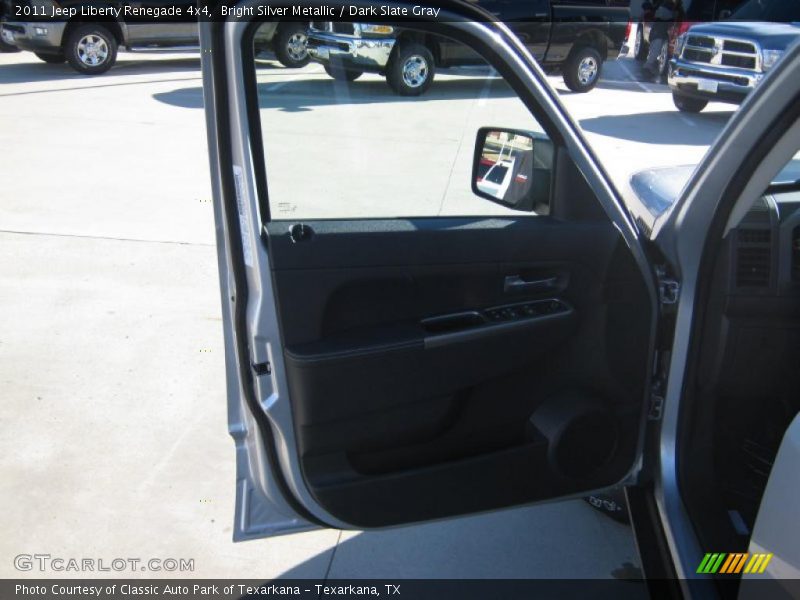 Bright Silver Metallic / Dark Slate Gray 2011 Jeep Liberty Renegade 4x4