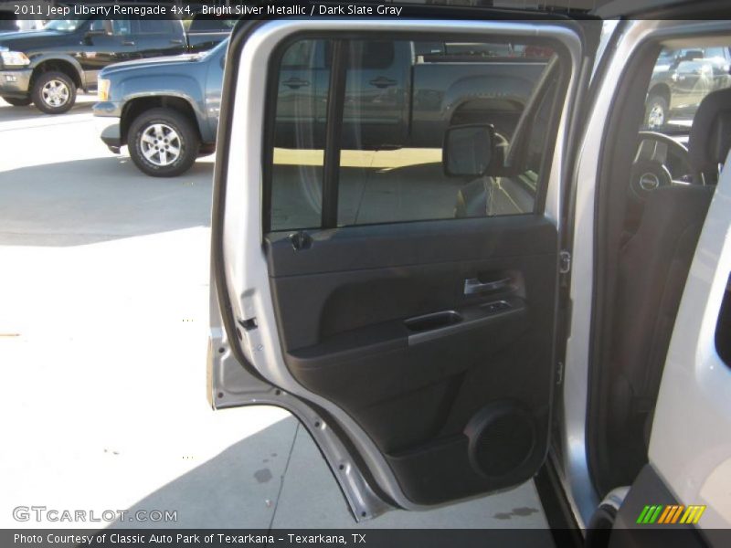 Bright Silver Metallic / Dark Slate Gray 2011 Jeep Liberty Renegade 4x4