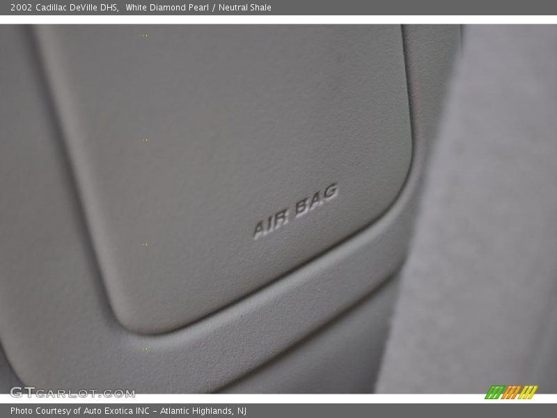 White Diamond Pearl / Neutral Shale 2002 Cadillac DeVille DHS