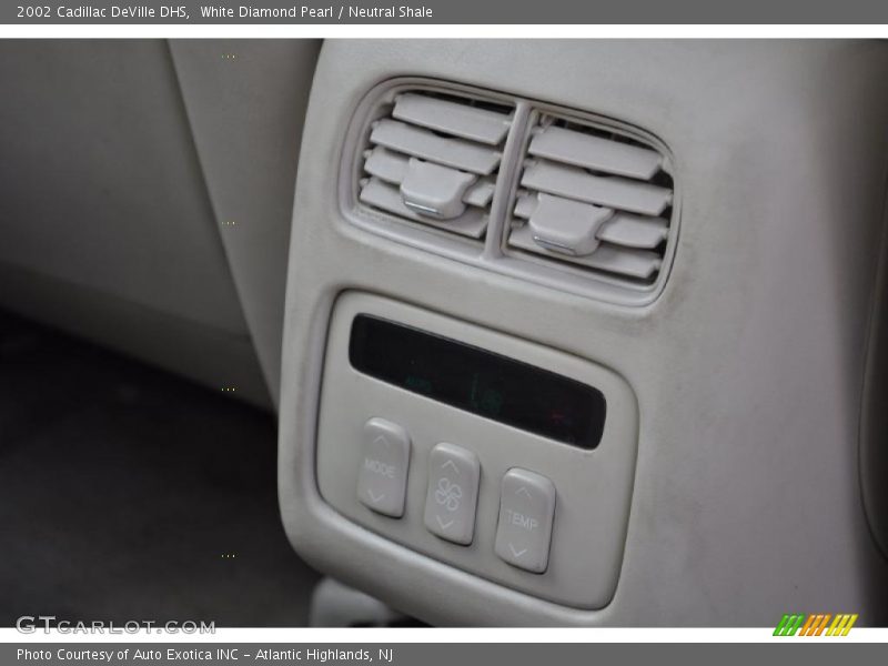 Controls of 2002 DeVille DHS