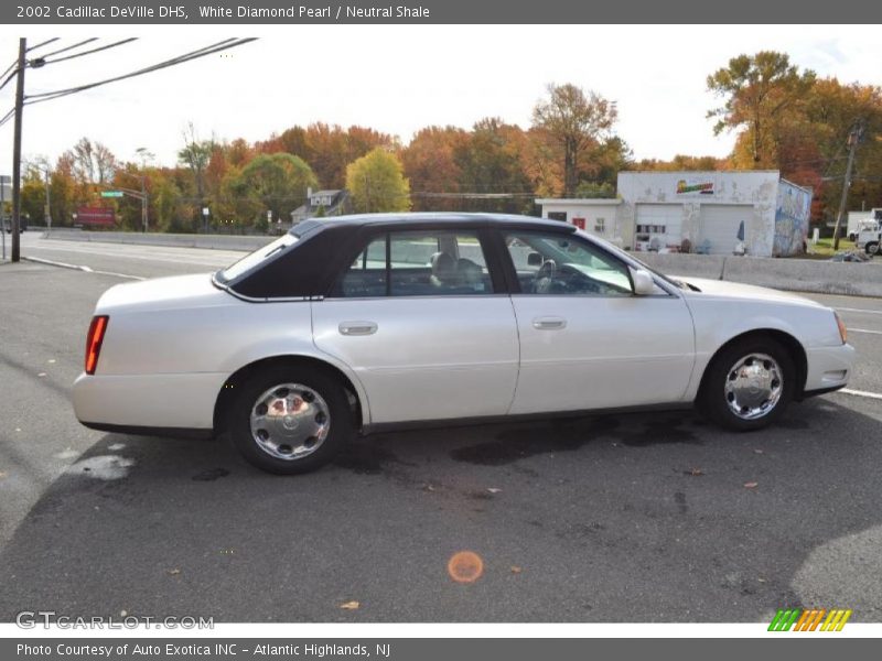White Diamond Pearl / Neutral Shale 2002 Cadillac DeVille DHS