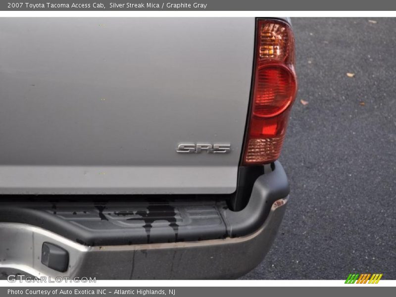 Silver Streak Mica / Graphite Gray 2007 Toyota Tacoma Access Cab