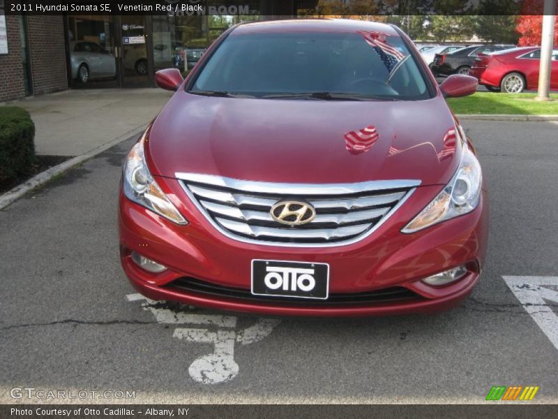 Venetian Red / Black 2011 Hyundai Sonata SE
