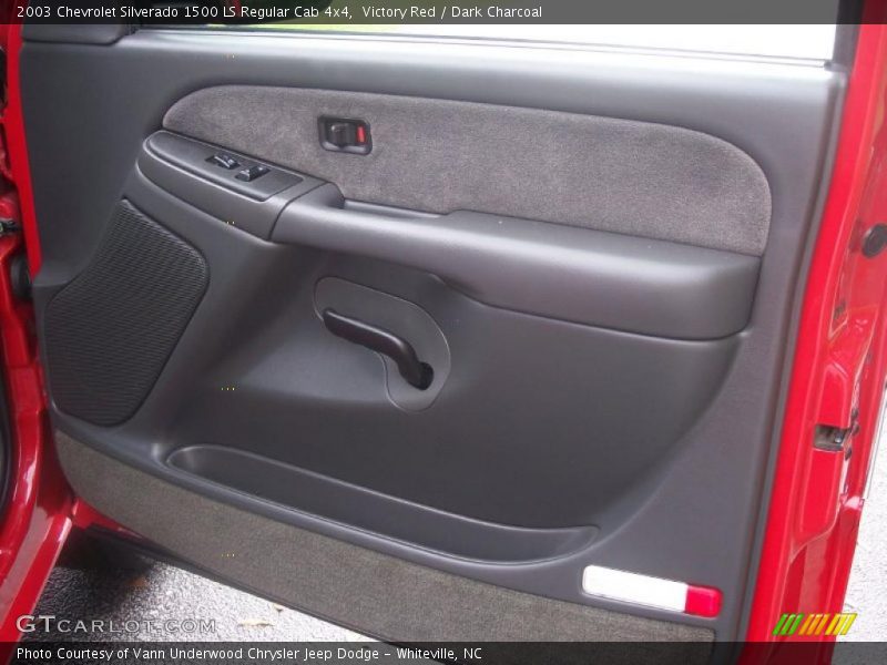Door Panel of 2003 Silverado 1500 LS Regular Cab 4x4