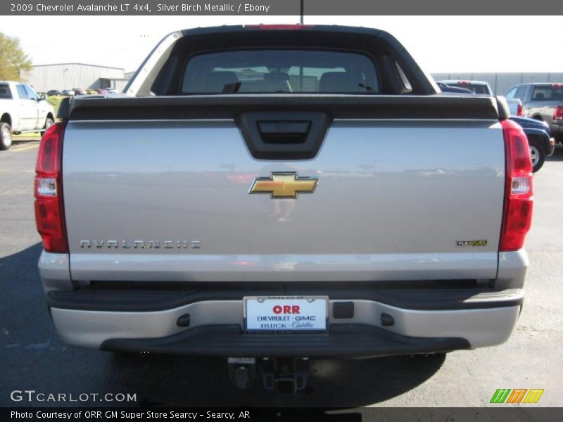 Silver Birch Metallic / Ebony 2009 Chevrolet Avalanche LT 4x4
