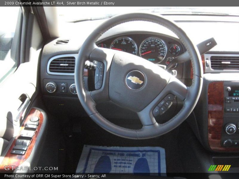 Silver Birch Metallic / Ebony 2009 Chevrolet Avalanche LT 4x4