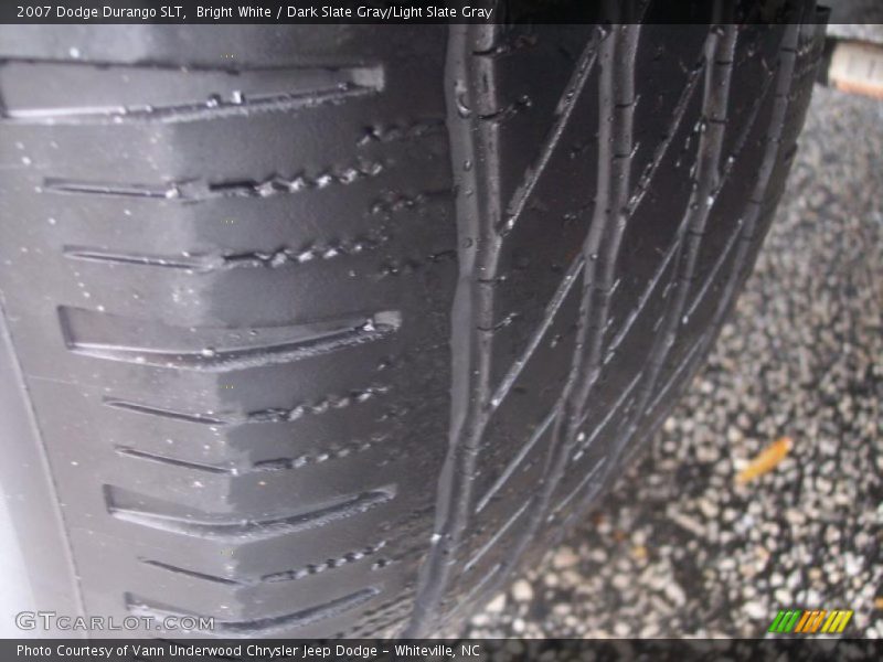 Bright White / Dark Slate Gray/Light Slate Gray 2007 Dodge Durango SLT