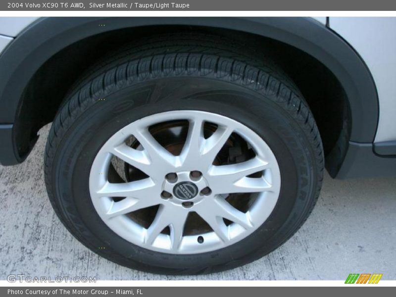 Silver Metallic / Taupe/Light Taupe 2004 Volvo XC90 T6 AWD