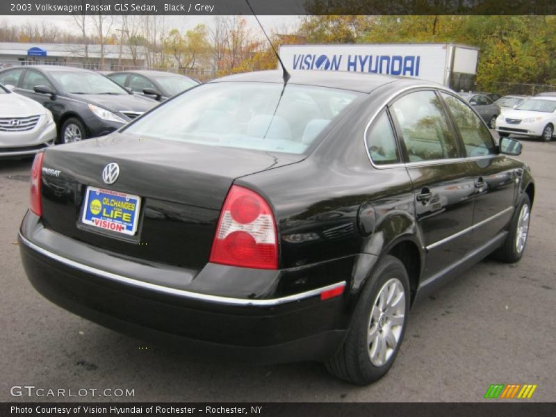 Black / Grey 2003 Volkswagen Passat GLS Sedan