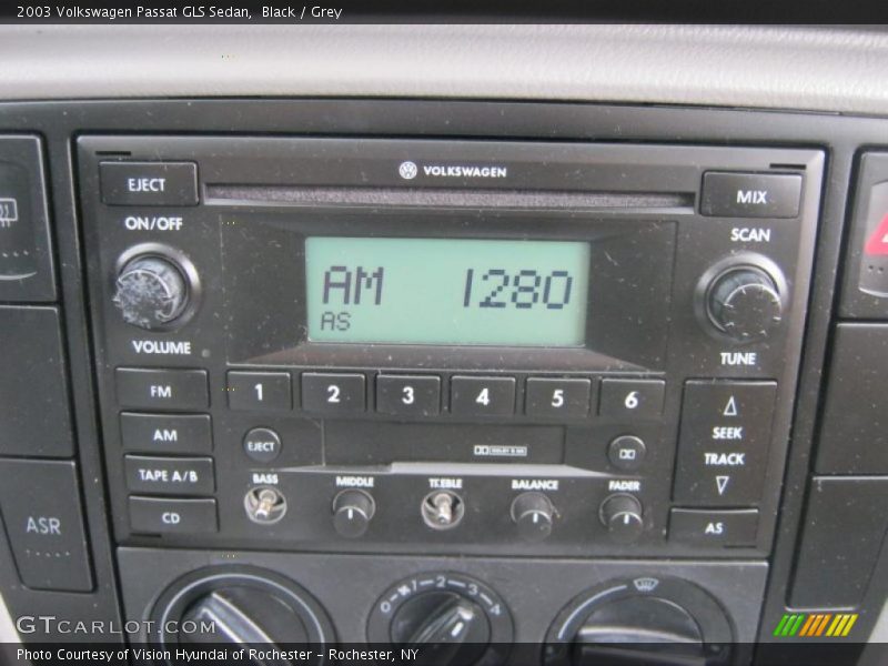 Black / Grey 2003 Volkswagen Passat GLS Sedan