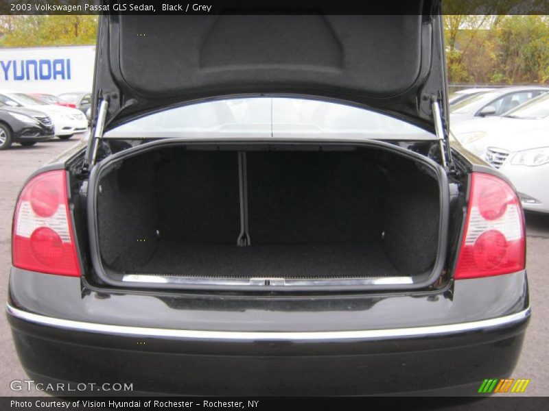 Black / Grey 2003 Volkswagen Passat GLS Sedan
