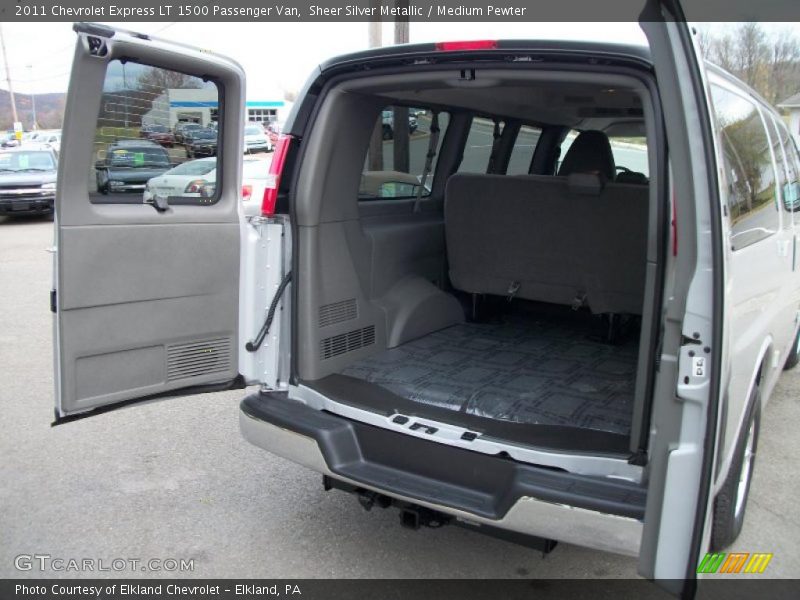 Sheer Silver Metallic / Medium Pewter 2011 Chevrolet Express LT 1500 Passenger Van