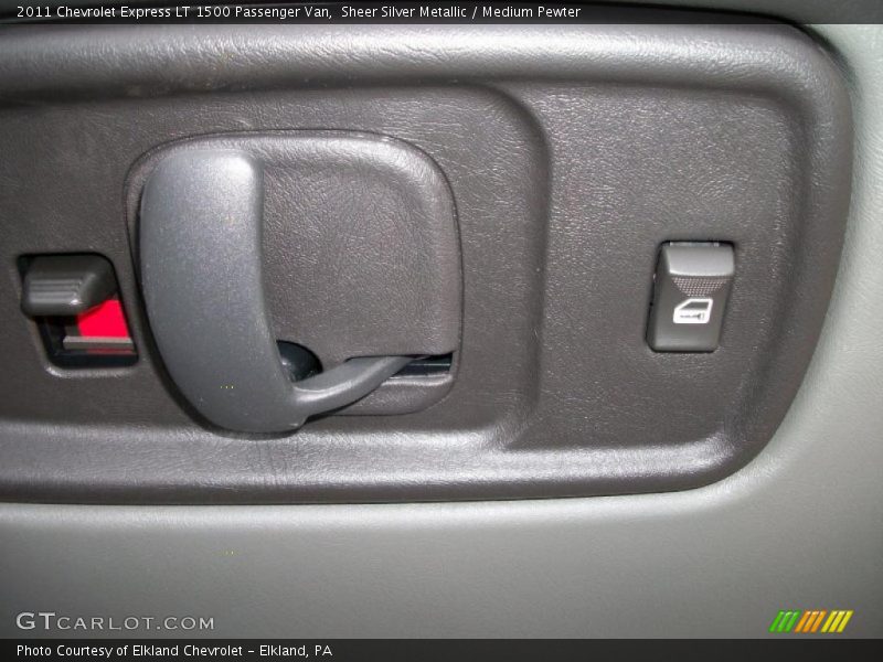Sheer Silver Metallic / Medium Pewter 2011 Chevrolet Express LT 1500 Passenger Van