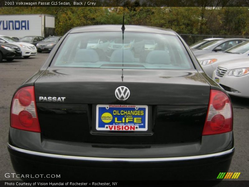 Black / Grey 2003 Volkswagen Passat GLS Sedan