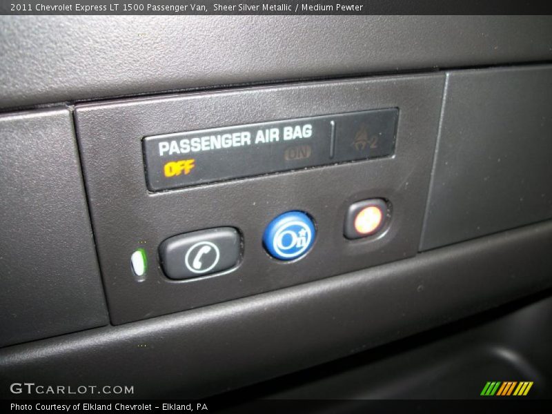 Sheer Silver Metallic / Medium Pewter 2011 Chevrolet Express LT 1500 Passenger Van