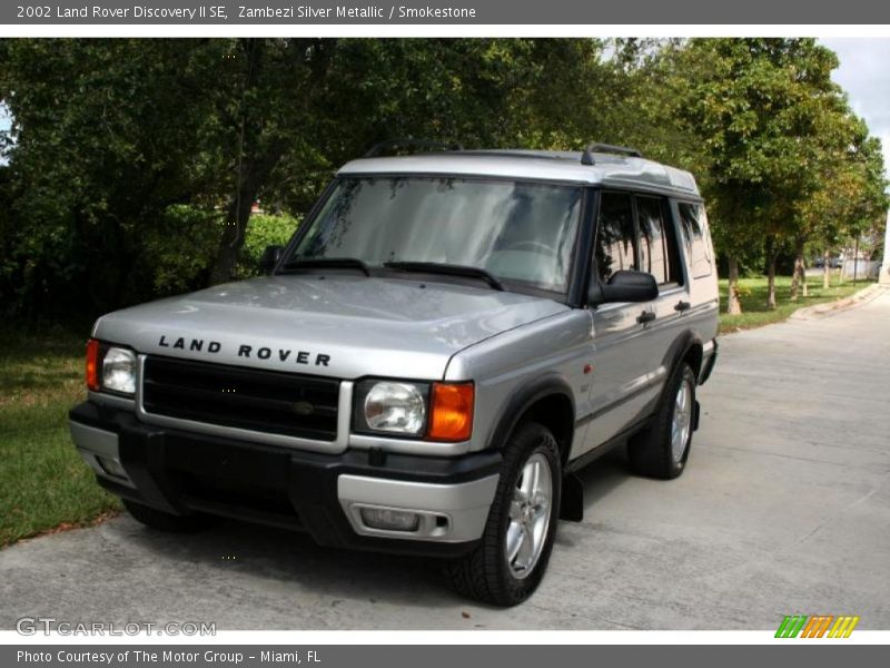 Zambezi Silver Metallic / Smokestone 2002 Land Rover Discovery II SE