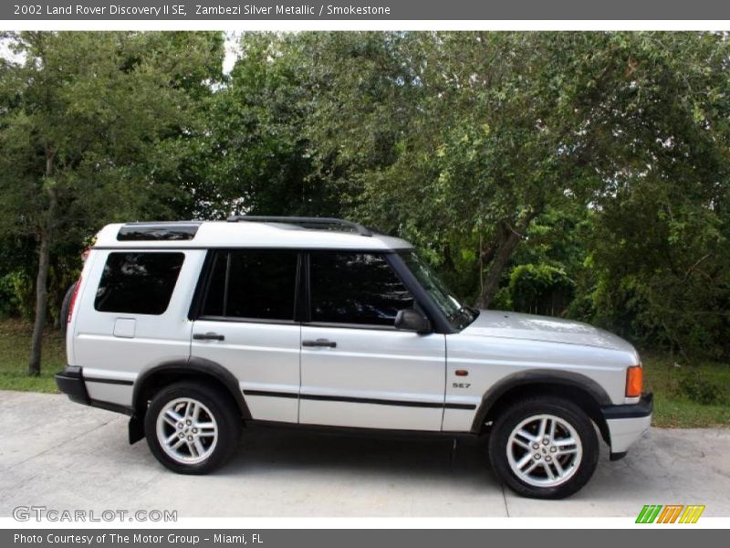 Zambezi Silver Metallic / Smokestone 2002 Land Rover Discovery II SE