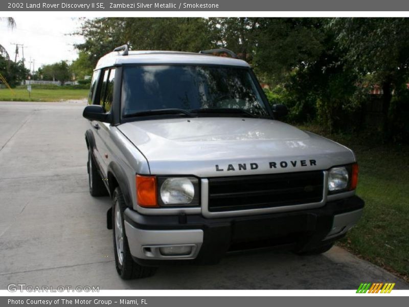 Zambezi Silver Metallic / Smokestone 2002 Land Rover Discovery II SE