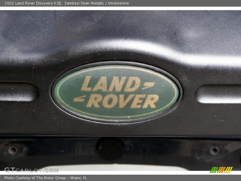 Zambezi Silver Metallic / Smokestone 2002 Land Rover Discovery II SE