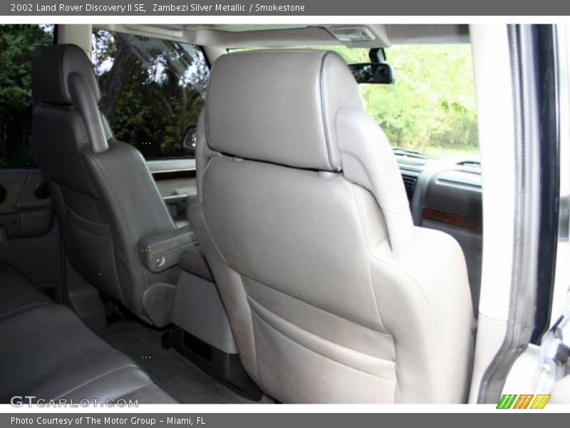 Zambezi Silver Metallic / Smokestone 2002 Land Rover Discovery II SE