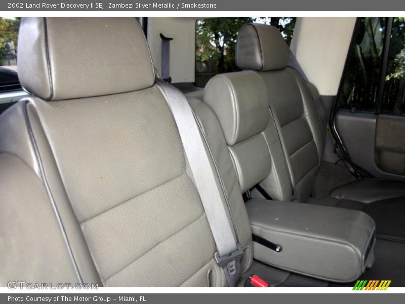Zambezi Silver Metallic / Smokestone 2002 Land Rover Discovery II SE