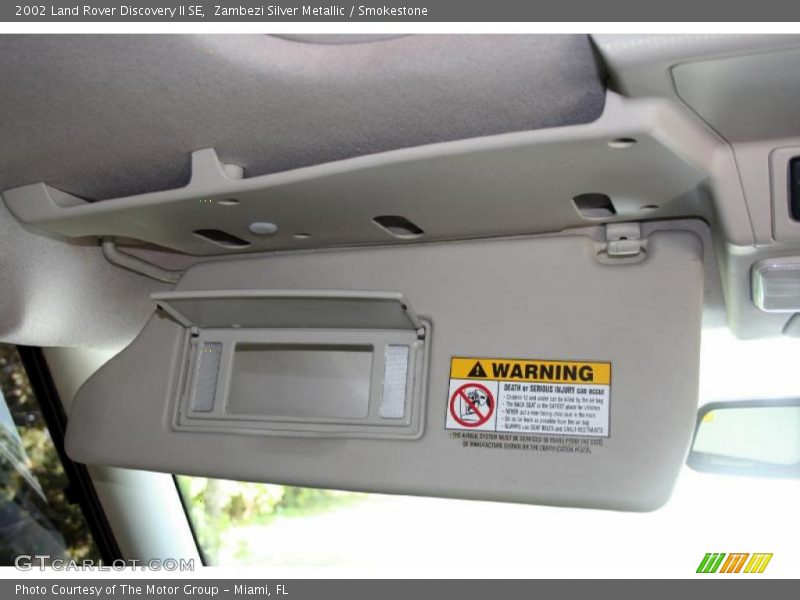 Zambezi Silver Metallic / Smokestone 2002 Land Rover Discovery II SE