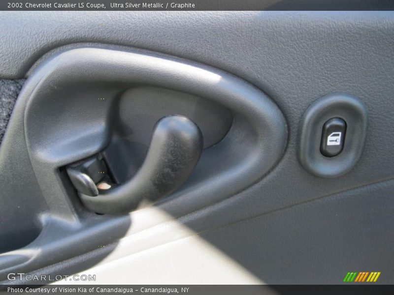 Ultra Silver Metallic / Graphite 2002 Chevrolet Cavalier LS Coupe