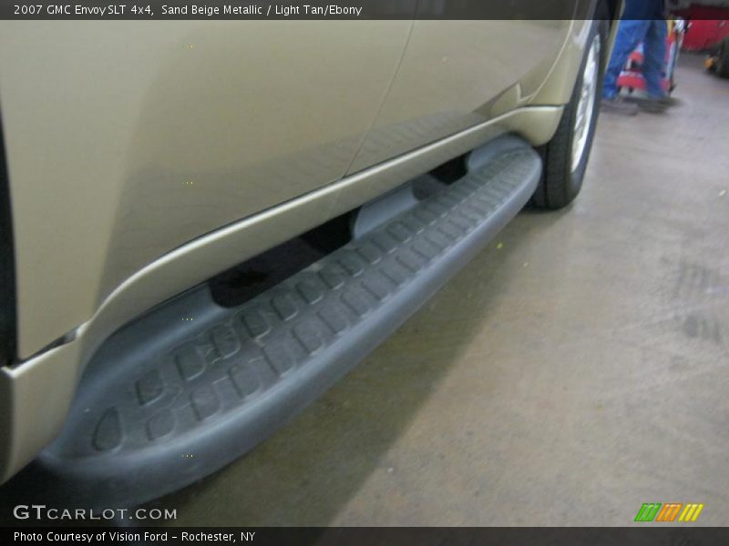 Sand Beige Metallic / Light Tan/Ebony 2007 GMC Envoy SLT 4x4