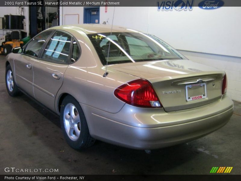 Harvest Gold Metallic / Medium Parchment 2001 Ford Taurus SE