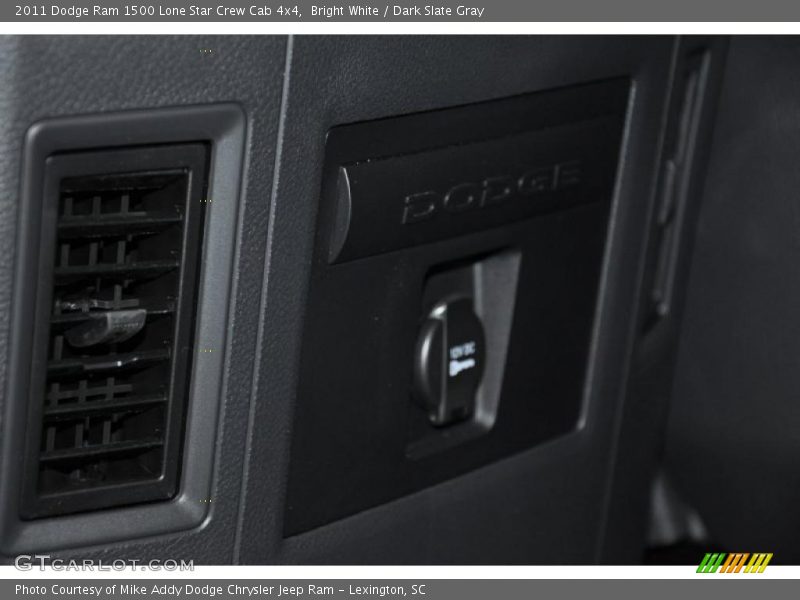 Bright White / Dark Slate Gray 2011 Dodge Ram 1500 Lone Star Crew Cab 4x4