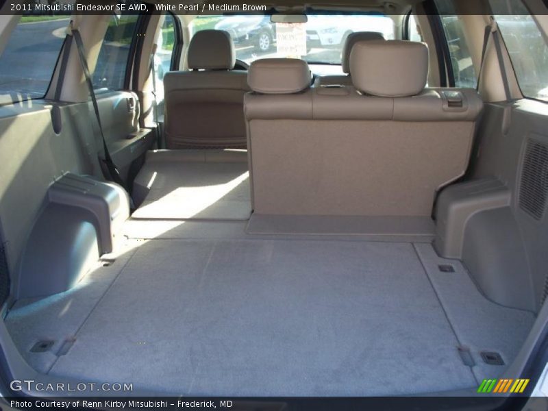 White Pearl / Medium Brown 2011 Mitsubishi Endeavor SE AWD