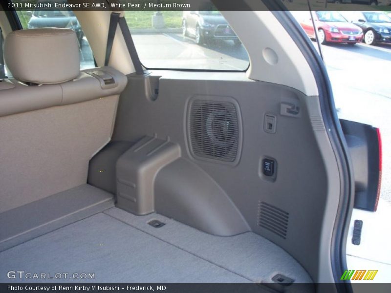 White Pearl / Medium Brown 2011 Mitsubishi Endeavor SE AWD