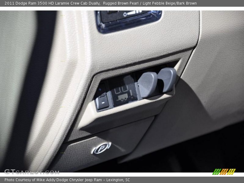Rugged Brown Pearl / Light Pebble Beige/Bark Brown 2011 Dodge Ram 3500 HD Laramie Crew Cab Dually