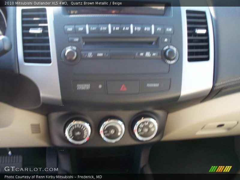 Quartz Brown Metallic / Beige 2010 Mitsubishi Outlander XLS 4WD
