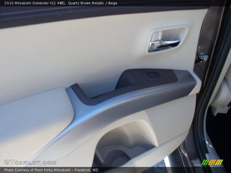 Quartz Brown Metallic / Beige 2010 Mitsubishi Outlander XLS 4WD