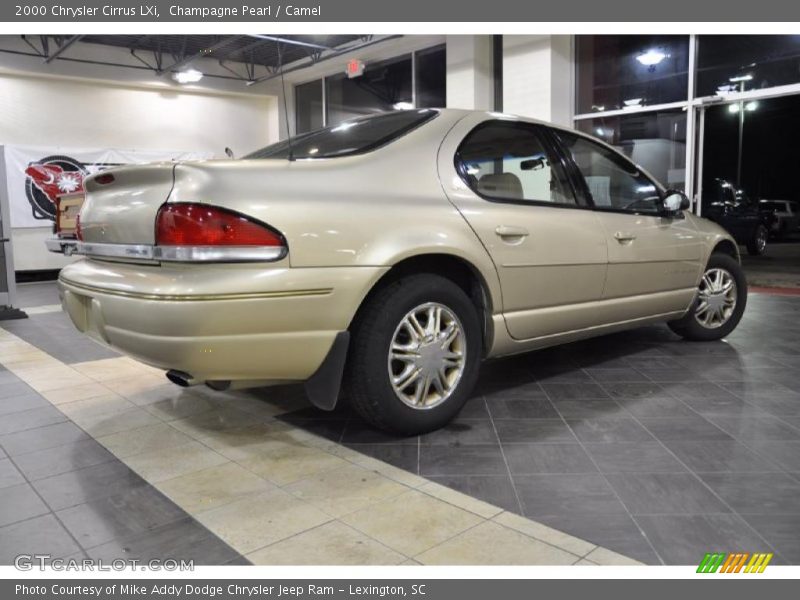 Champagne Pearl / Camel 2000 Chrysler Cirrus LXi