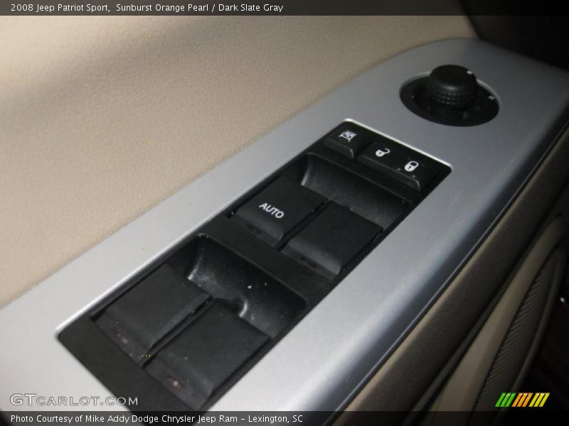 Sunburst Orange Pearl / Dark Slate Gray 2008 Jeep Patriot Sport