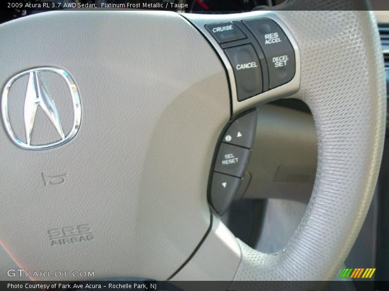 Controls of 2009 RL 3.7 AWD Sedan