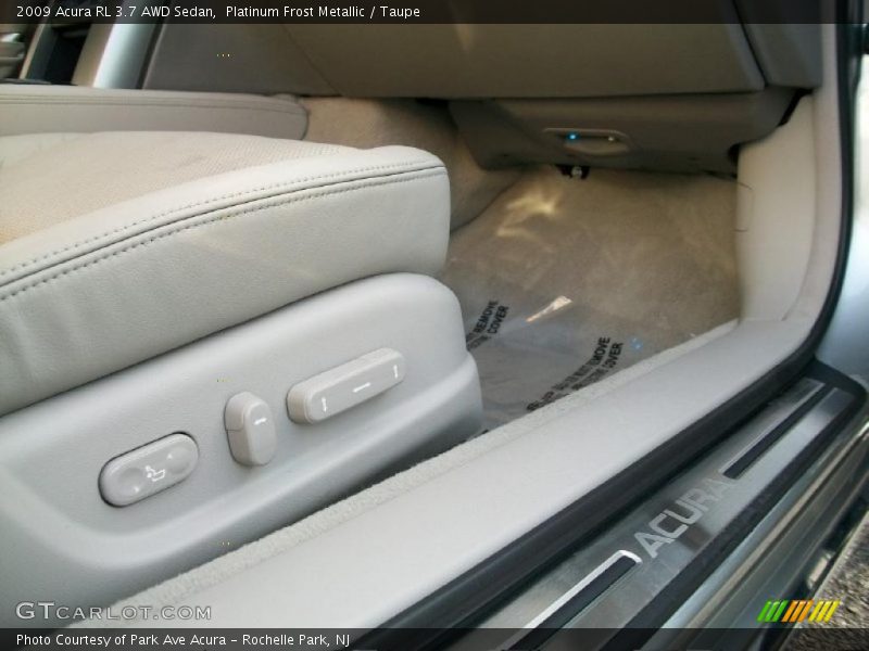 Platinum Frost Metallic / Taupe 2009 Acura RL 3.7 AWD Sedan