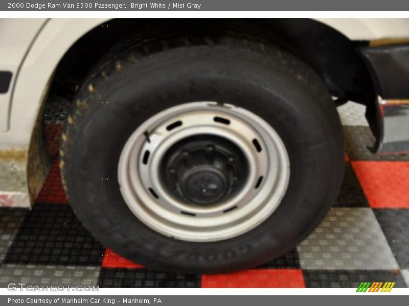Bright White / Mist Gray 2000 Dodge Ram Van 3500 Passenger