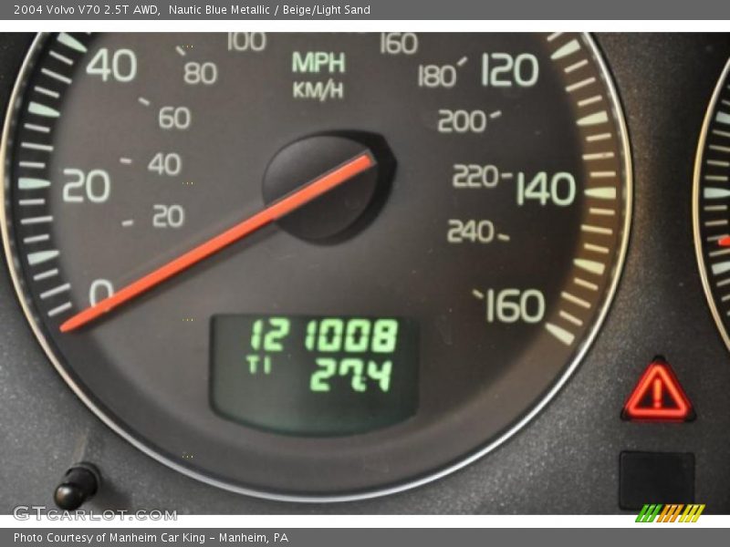 Nautic Blue Metallic / Beige/Light Sand 2004 Volvo V70 2.5T AWD