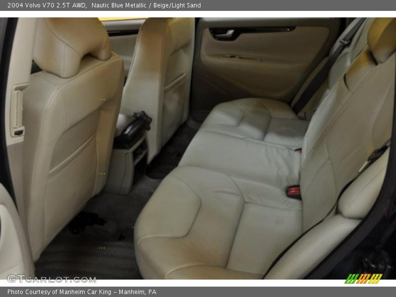 Nautic Blue Metallic / Beige/Light Sand 2004 Volvo V70 2.5T AWD