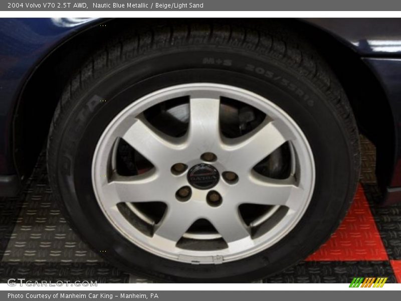Nautic Blue Metallic / Beige/Light Sand 2004 Volvo V70 2.5T AWD