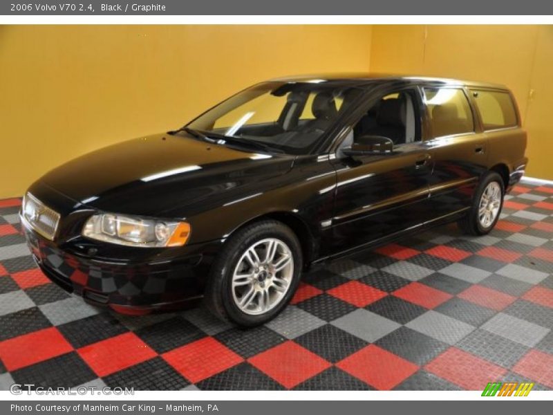 Black / Graphite 2006 Volvo V70 2.4