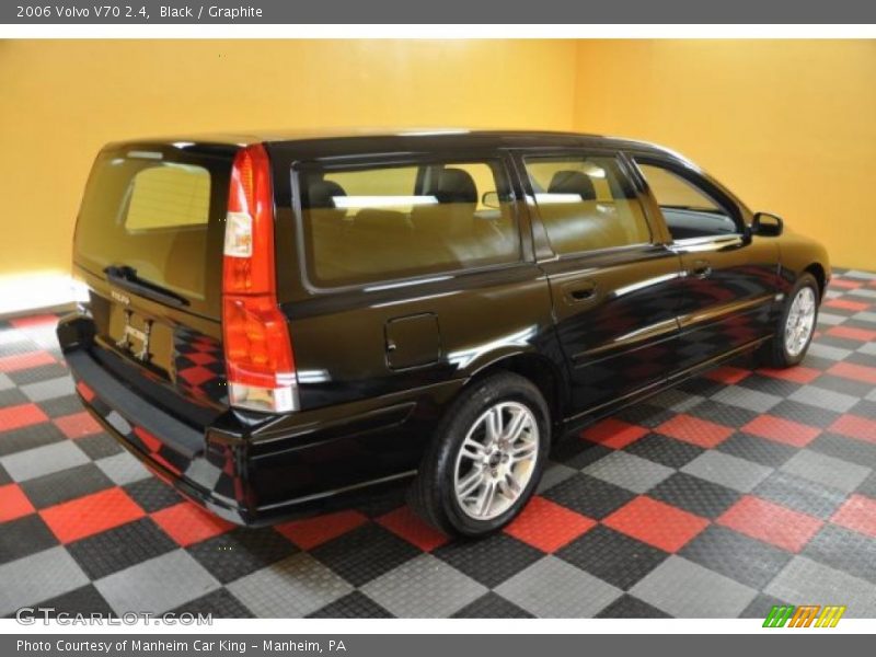 Black / Graphite 2006 Volvo V70 2.4
